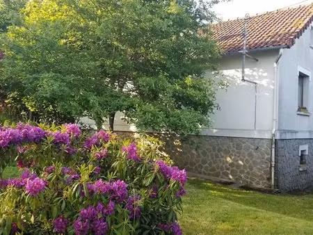vente maison 4 pièces 68 m² à bourganeuf (23400)  75 684 €