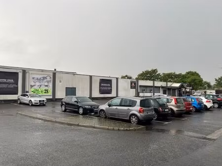 location commerce dammarie les lys 907 m²