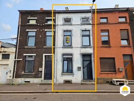 belle maison entièrement rénovée 131m²  4ch  grenier  cour