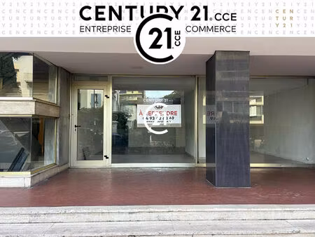 location commerce 155 m² à cannes (06400)
