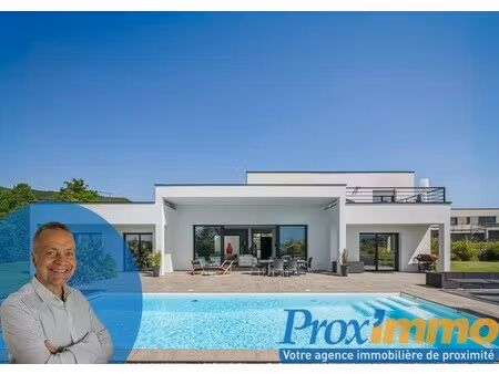 villa de luxe à vendre à saint-jean-de-moirans