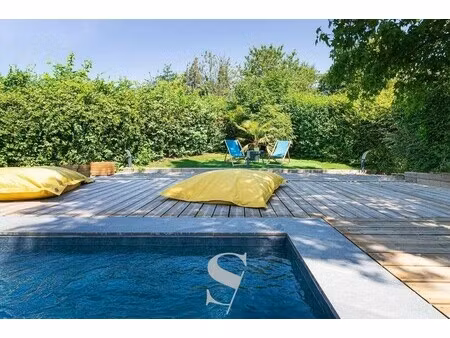 maison de luxe à vendre à pringy