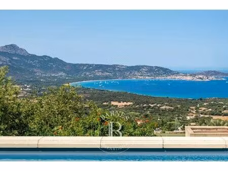 maison de luxe de 500 m2 en location lumio  france