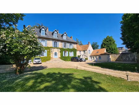 vente maison 10 pièces  390.00m²  longuesse