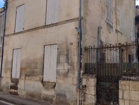 vente maison 2 pièces 90 m² pons (17800)