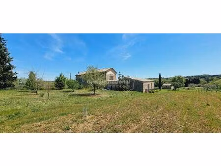 mas + gîte terrain 13489m²