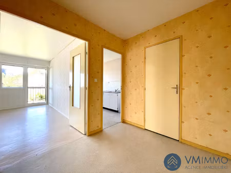 t3 66 m2 fort potentiel + cave + parking securise