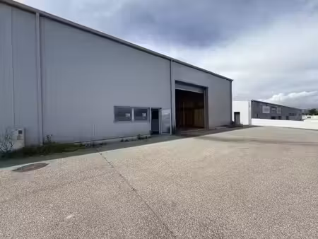 hangar à vendre