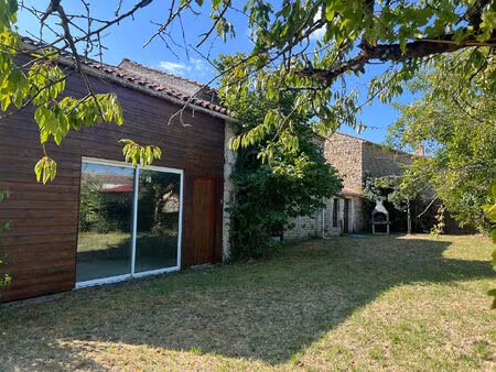 vente maison 12 pièces  310.00m²  vix