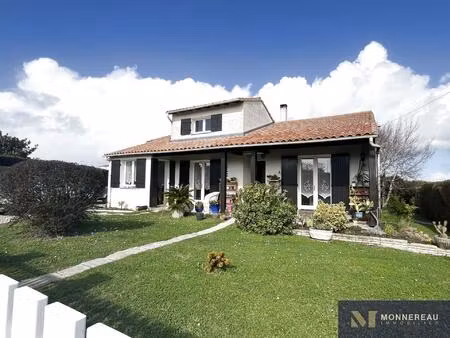 pavillon quartier calme proximite commerces et plages