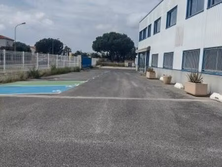 vente local commercial 2374m2 perpignan 66000 - 1995000 € - surface privée