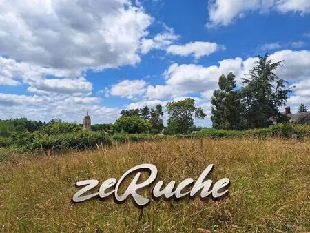 terrain constructible 1400 m² !