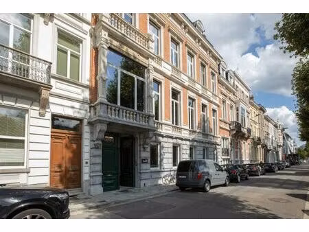 espace de bureau privé pour 2 à regus no18 ampla house