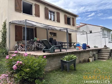 a ancy-dornot  maison individuelle de 4 chambres  jardin et gara