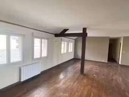 location appartement 3 pièces 129 m² à cosne-cours-sur-loire (58200)  659 €