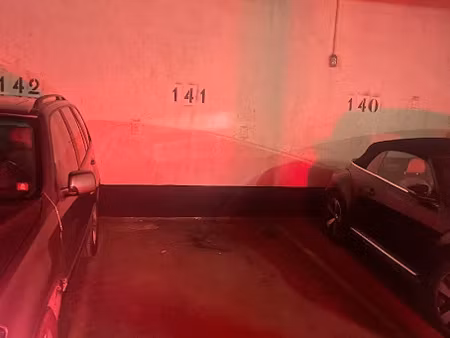 location parking 14 m² à neuilly-sur-seine (92200)  133 €