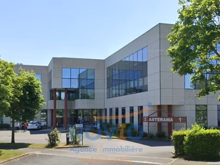 location locaux professionnels 140 m² à chasseneuil-du-poitou (86360)  1 460 €