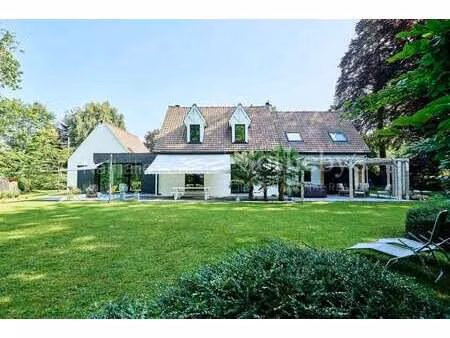 maison de luxe à vendre à gruson : 1 300 000 € | 300m²