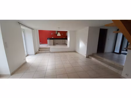 location maison 7 pièces 200m²