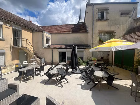 vente local commercial  286.00m²  guerville