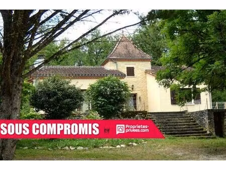 à vendre . maison de plain-pied avec studio indépendant. secteur catus (46150)