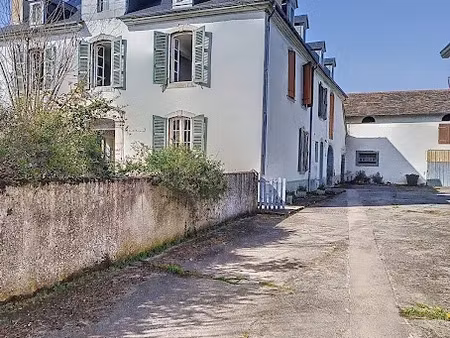 vente ferme 6 pièces 199 m² à nay (64800)  424 000 €