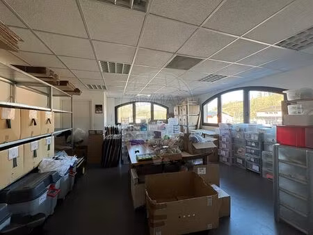 local commercial à louer