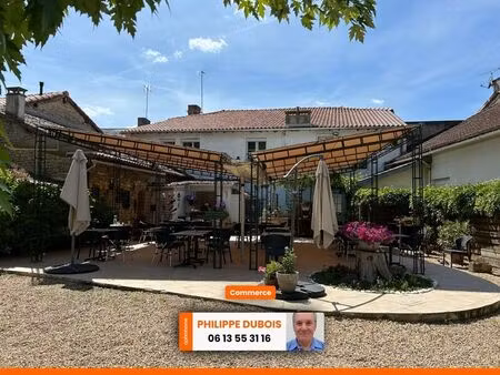 vente commerce 10 pièces 300 m² sommières-du-clain (86160)