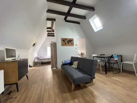 location meublée appartement 1 pièce 34 m² à saumur (49400)  516 €