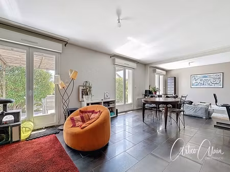 maison de plain pied de 146 m² sur un terrain de 1000 m² environ