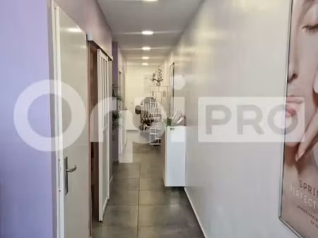 local professionnel a louer