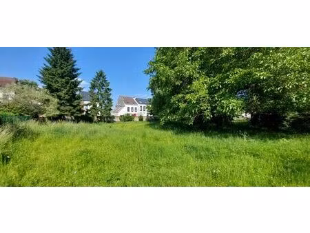 beau terrain plat cadastré en 2 lots