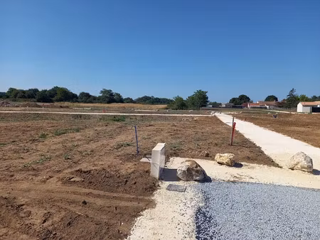 vente terrain 509 m² à le gua (17600)  63 421 €