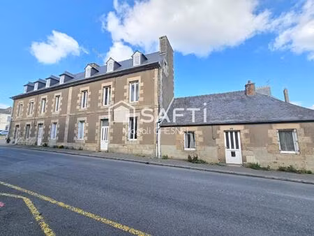immeuble d'environ 250 m² sur un terrain d'environ 287 m² à plouaret
