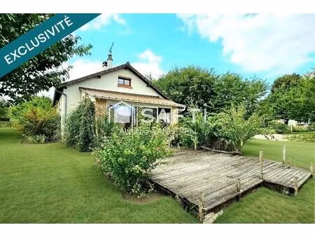 maoson vie de plain-pied dans son cadre verdoyant