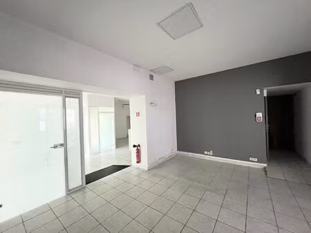 location local professionnel 250m² bordeaux 33100