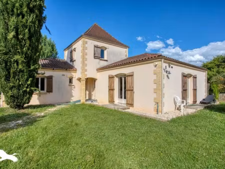 vente maison 5 pièces 152 m² à le bugue (24260)  293 216 €