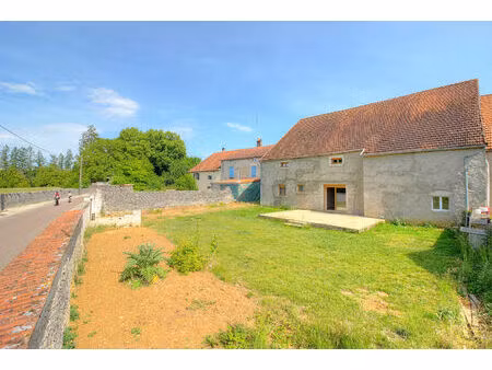 fontaine française - maison t7 avec jardin et dépendances