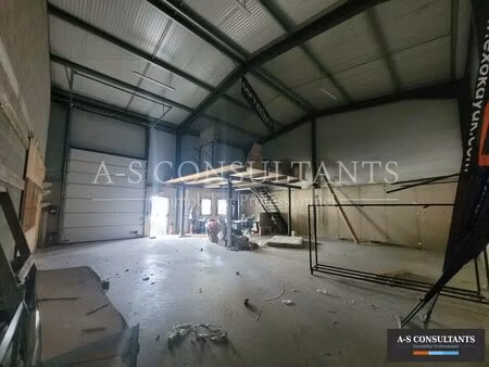 location local industriel 150 m² à saint-pierre-de-bœuf (42520)