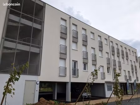 place de parking couverte campus caen/saint-contest