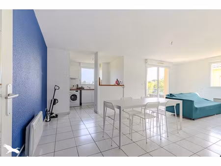 vente appartement 3 pièces 64 m² à les billaux (33500)  169 900 €
