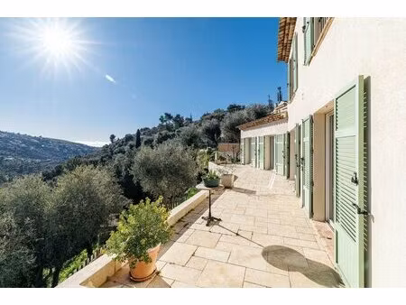 nice hauteurs - villa de 160 m2 + 80 m2 de dépendances - terrain 4200m2