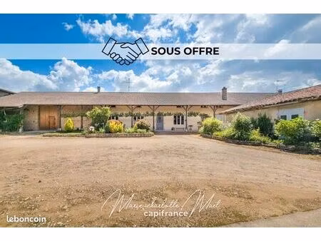 longère 5 pièces 135 m²