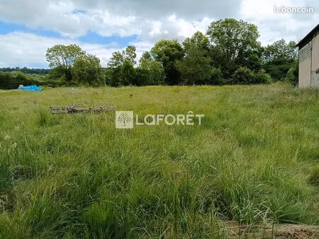 terrain 1500 m² commarin