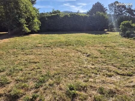 terrain 1 029 m² laval pradel