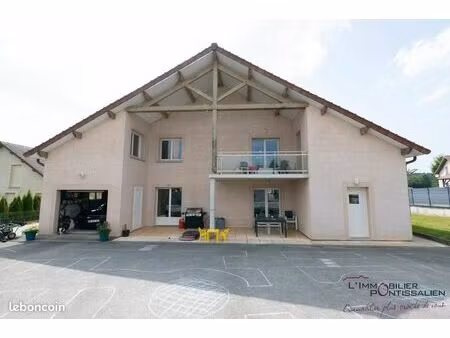 maison 7 pièces 180 m²