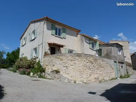 maison trois pièces 94m2