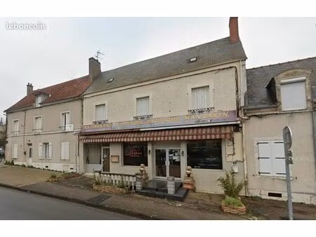 immeuble 8 pièces 100 m²