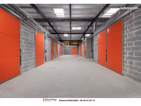 local industriel 23 m²