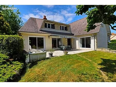 maison 6 pièces 140 m²